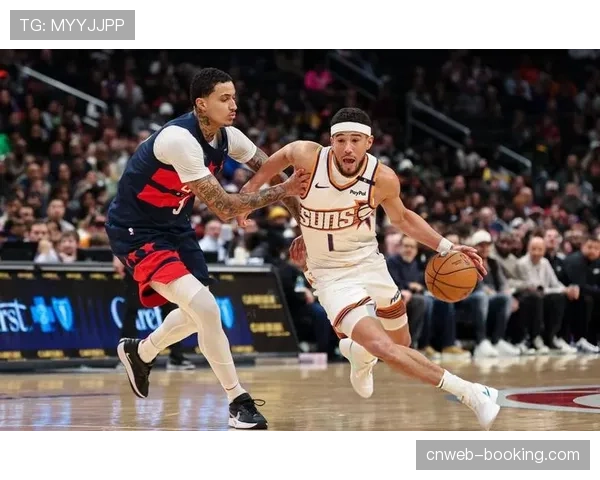 官方:奇才队库兹马因脚踝扭伤将至少缺席两周 官方:奇才队库兹马因脚踝扭伤将至少缺席两周